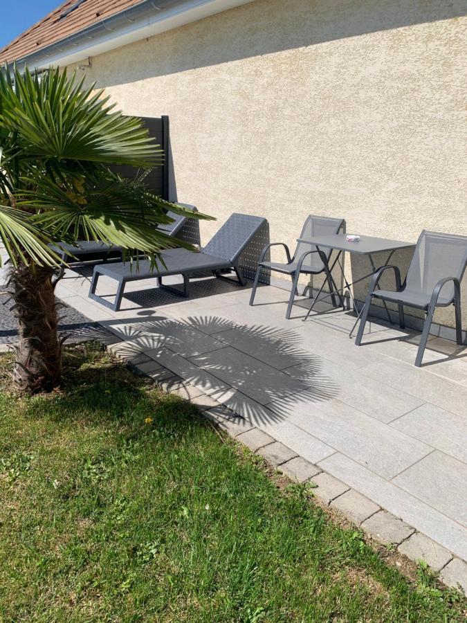 Studio Independant Avec Piscine Et Jardin L'Abergement-Sainte-Colombe エクステリア 写真