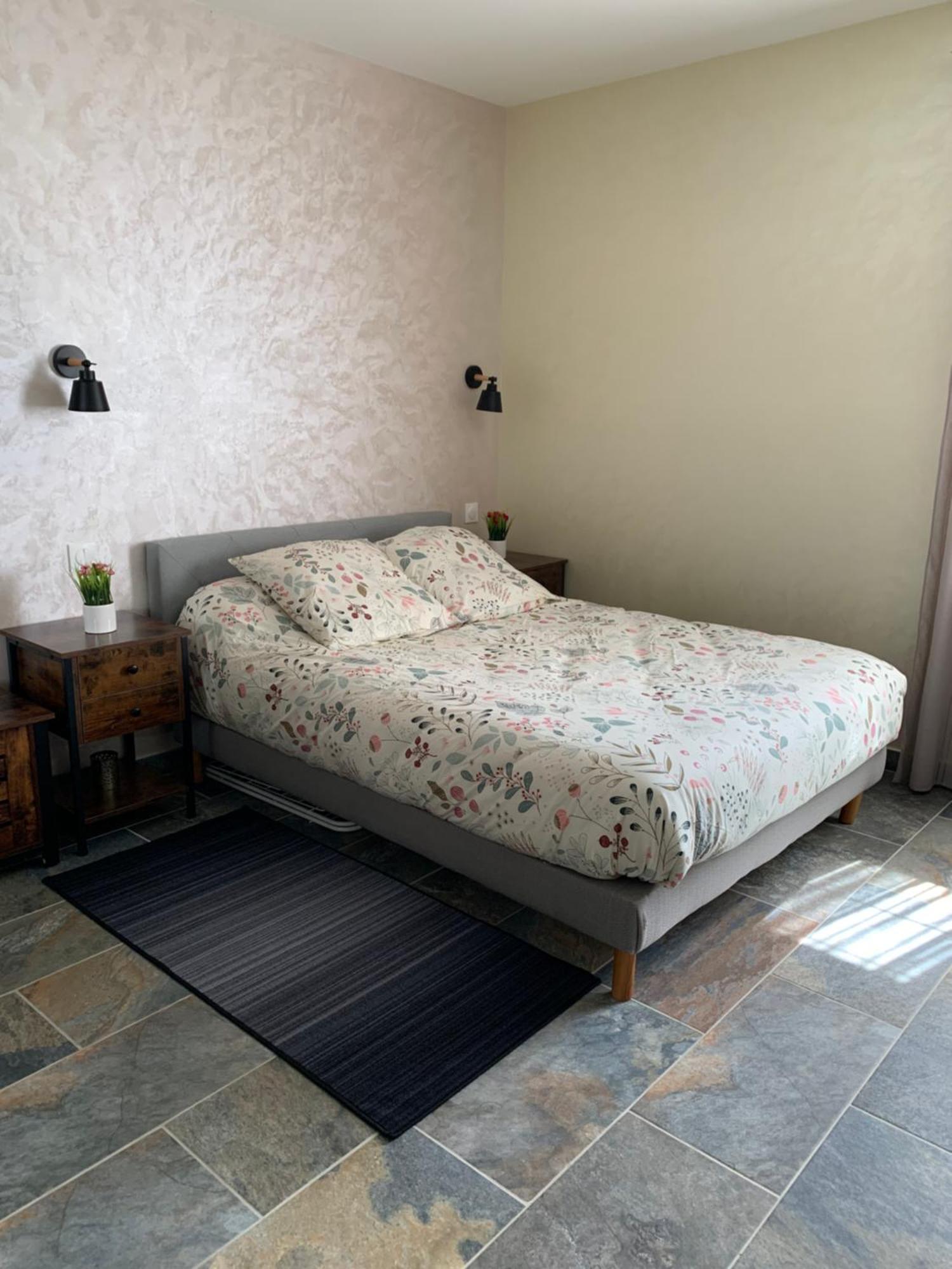 Studio Independant Avec Piscine Et Jardin L'Abergement-Sainte-Colombe エクステリア 写真
